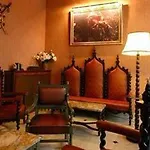 Du Palais Bourbon Hotel 3*