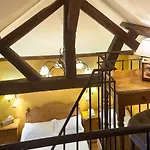 Du Palais Bourbon 3*