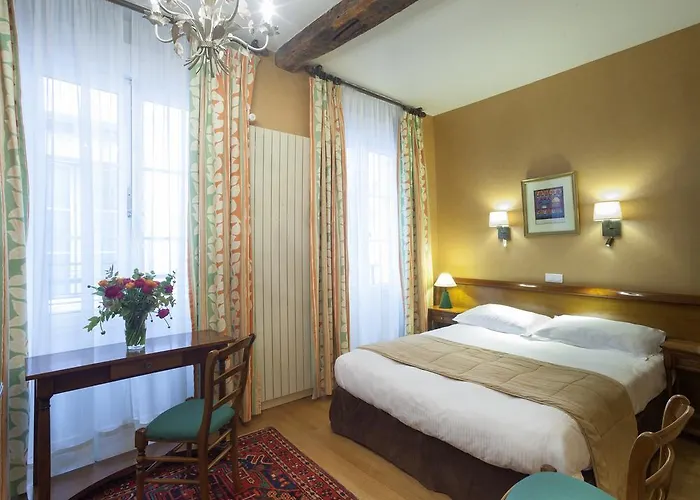 Du Palais Bourbon Paris