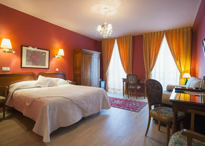 Du Palais Bourbon 3*