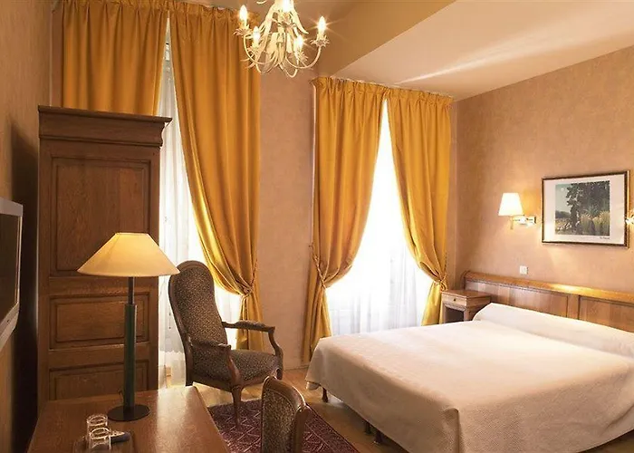 Du Palais Bourbon ホテル パリ