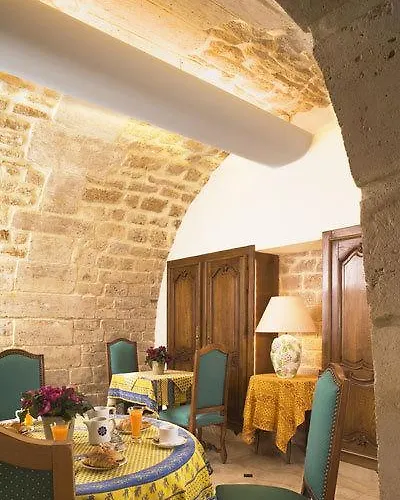 Du Palais Bourbon ホテル 3*