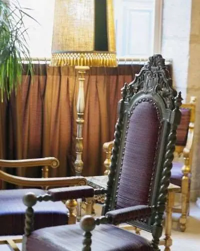 Du Palais Bourbon ホテル