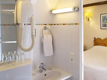 Du Palais Bourbon パリ