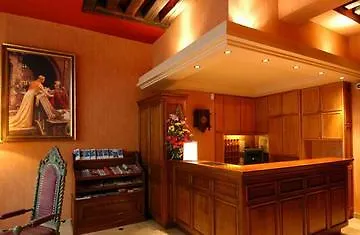 Du Palais Bourbon ホテル