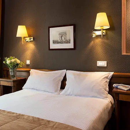 Du Palais Bourbon Hotel 3*