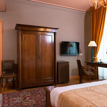 Du Palais Bourbon 3* Parijs