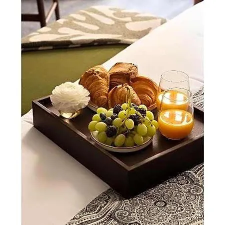 Du Palais Bourbon 3*