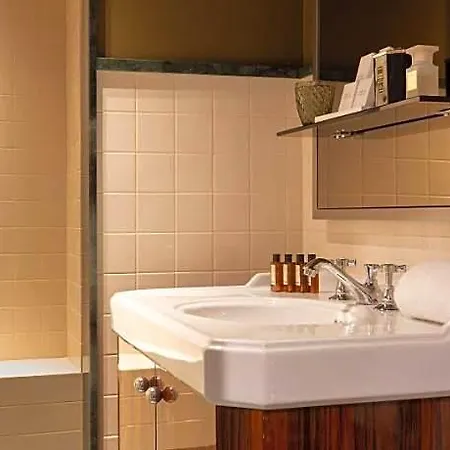 Du Palais Bourbon 3* Parigi