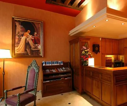 Du Palais Bourbon 3* Paříž