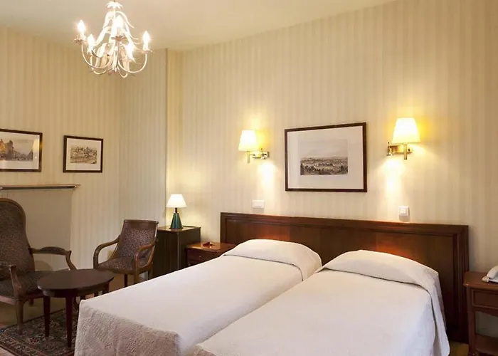 ホテル Du Palais Bourbon