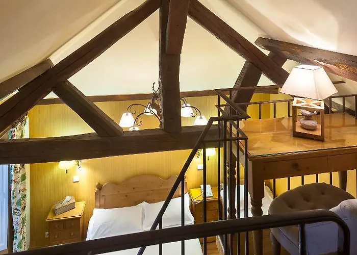 Du Palais Bourbon 3*