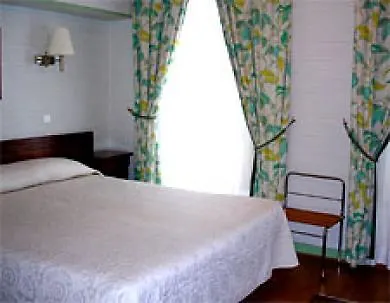 Du Palais Bourbon 3*