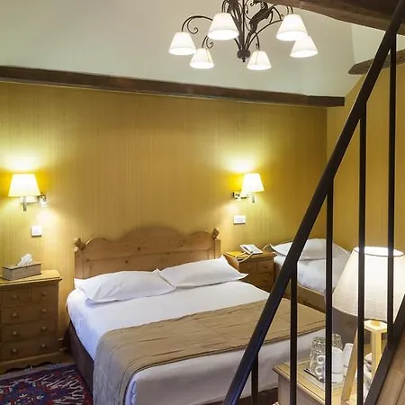 Hotel Du Palais Bourbon 3*